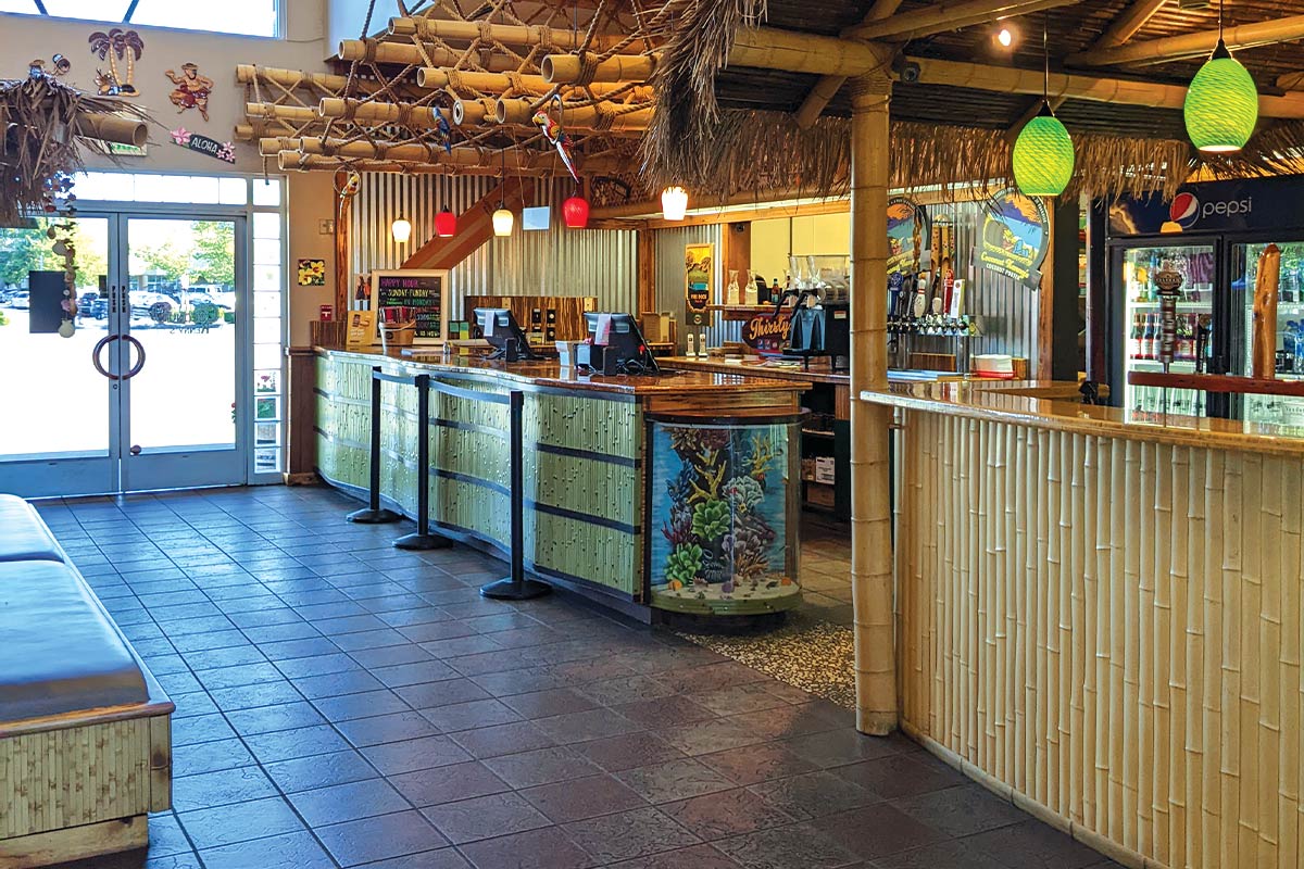 Coconut-Kennys-Restaurant-Locations_Burlington-Interior-2.jpg