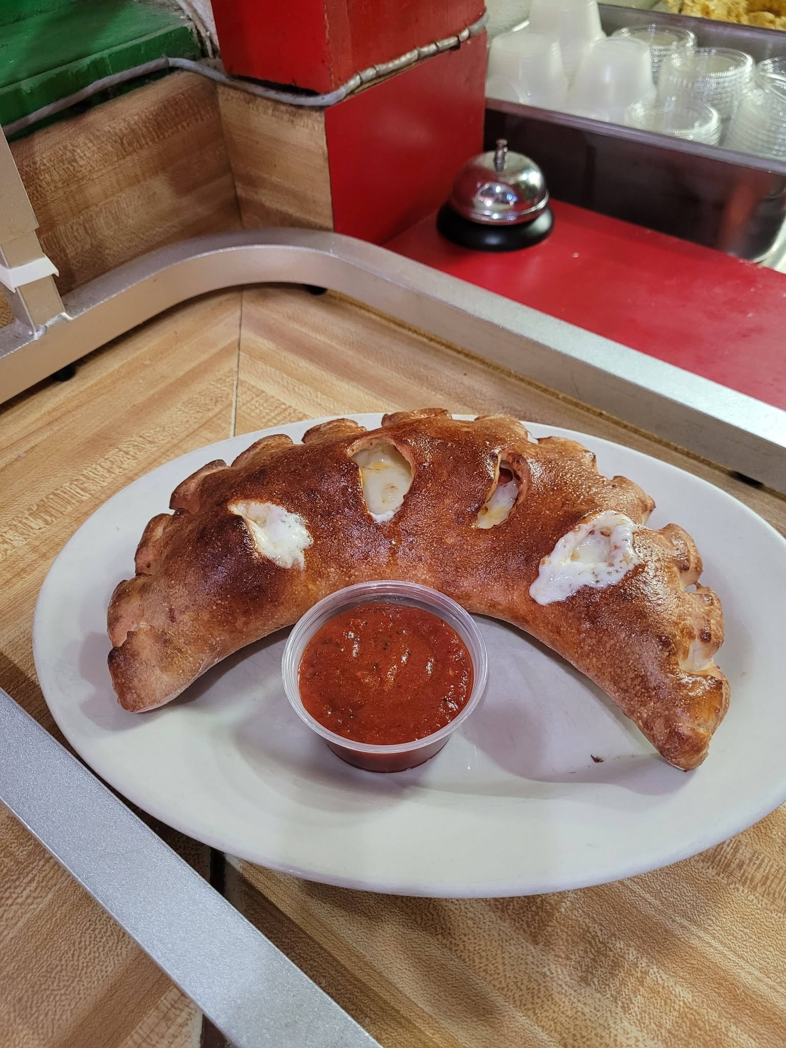 TONYS - CALSZONE.jpg