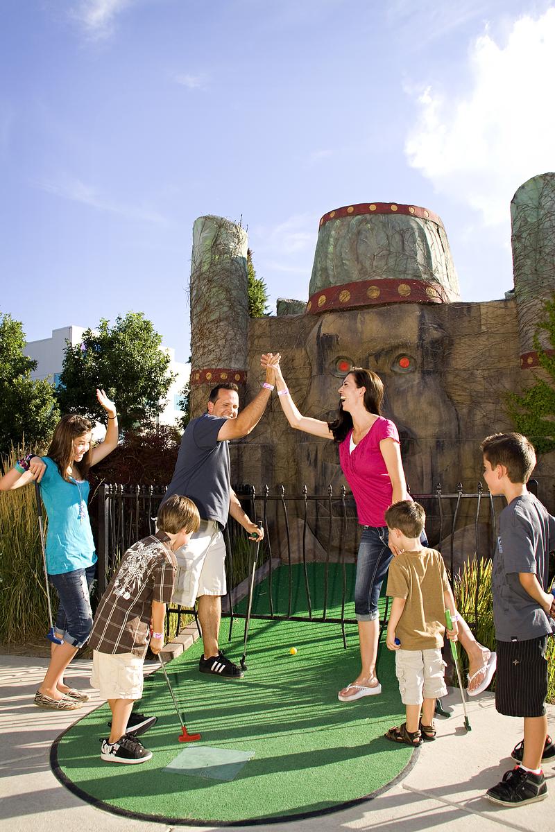 Mini Golf Family 1-medium.jpg