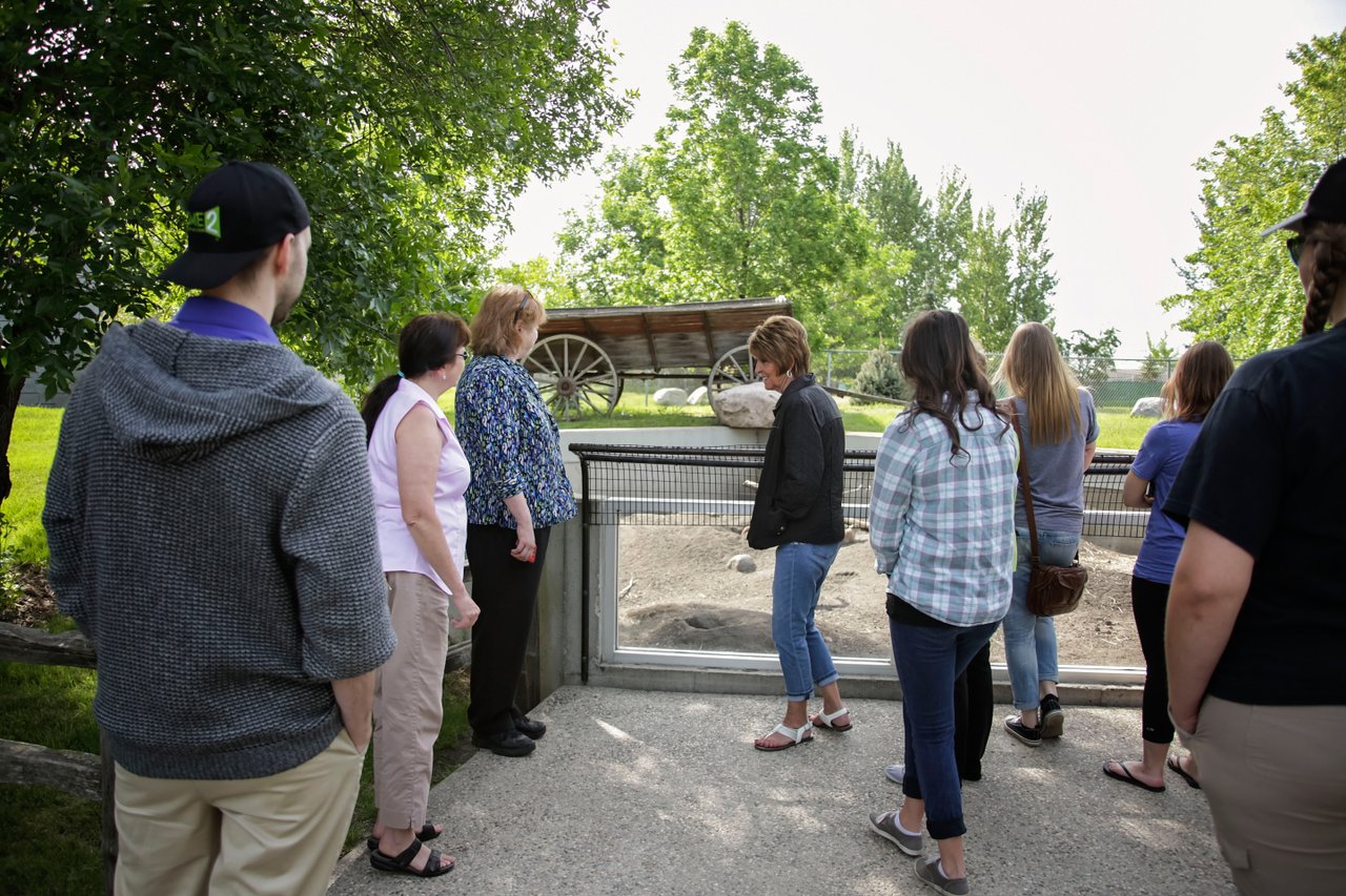 2016-Red-River-Zoo_Group-Tour_62-medium.jpg