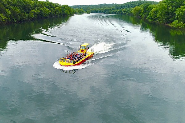 branson-jet-boat-rides.jpg