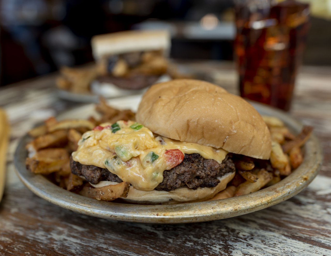 177-3-8754--Elsie's-Plate-&-Pie-medium.jpg