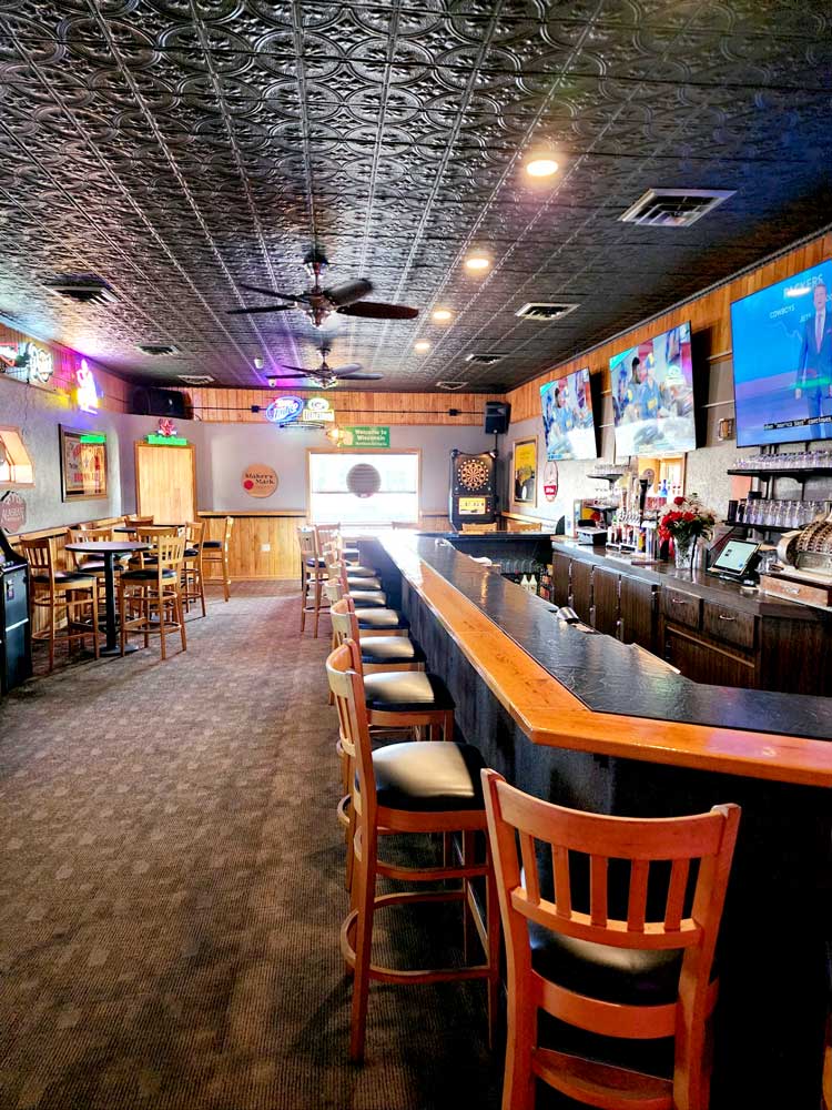 johnnys-bar-wisconsin-bar-and-tables.jpg