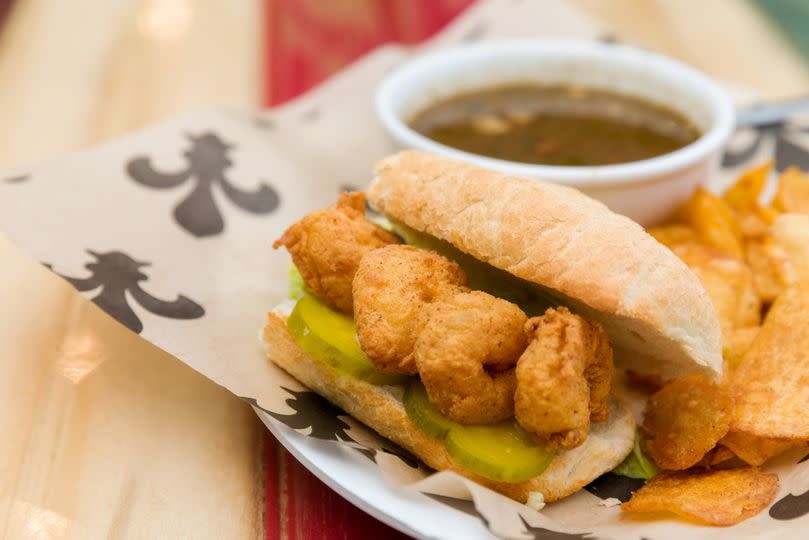 Jolie-Pearl_-Po-Boy-Lunch-Special_774BEB74-5056-B365-AB786D6054F6FBA4-774beae75056b36_774bebcb-5056-b365-ab6d3732c63d5d80.jpg