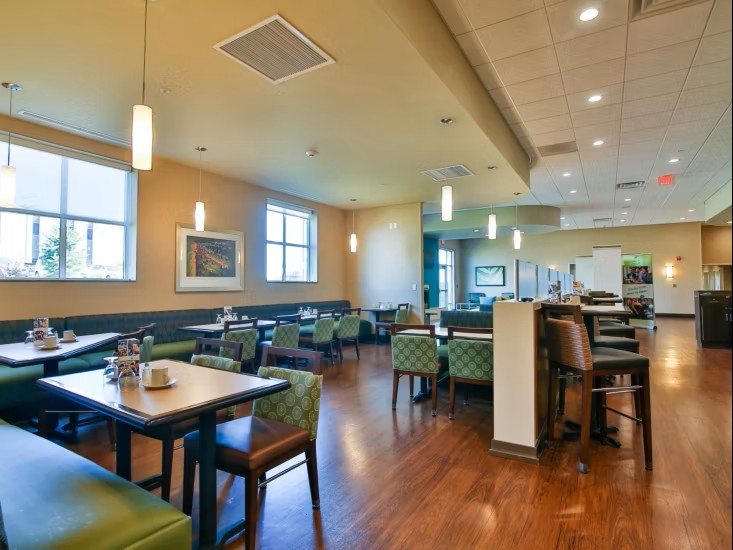holiday-inn-bismarck-5610372875-4x3.jpg