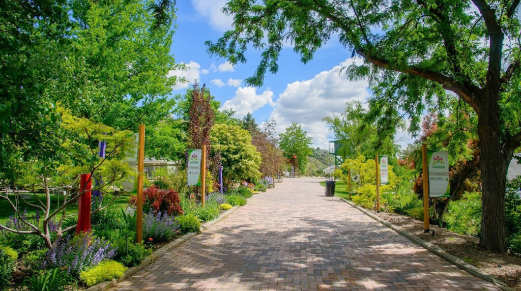 idaho-botanical-garden-experience.jpg