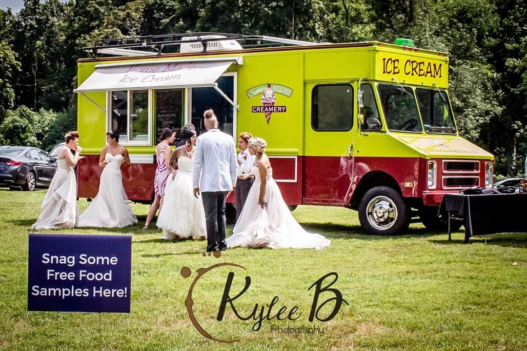 wedding truck.jpg