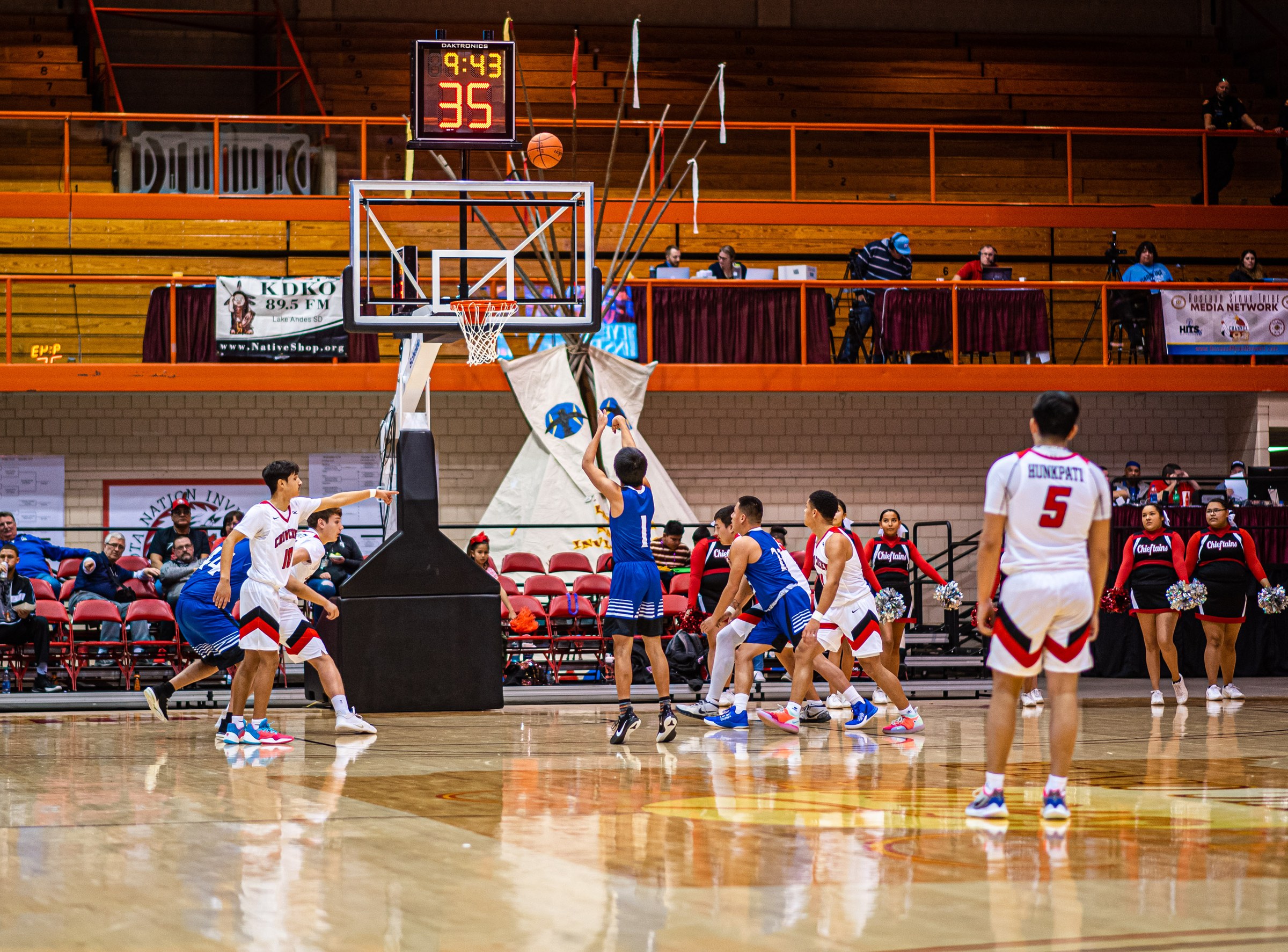 LNI Boys Basketball 2019 14.jpg