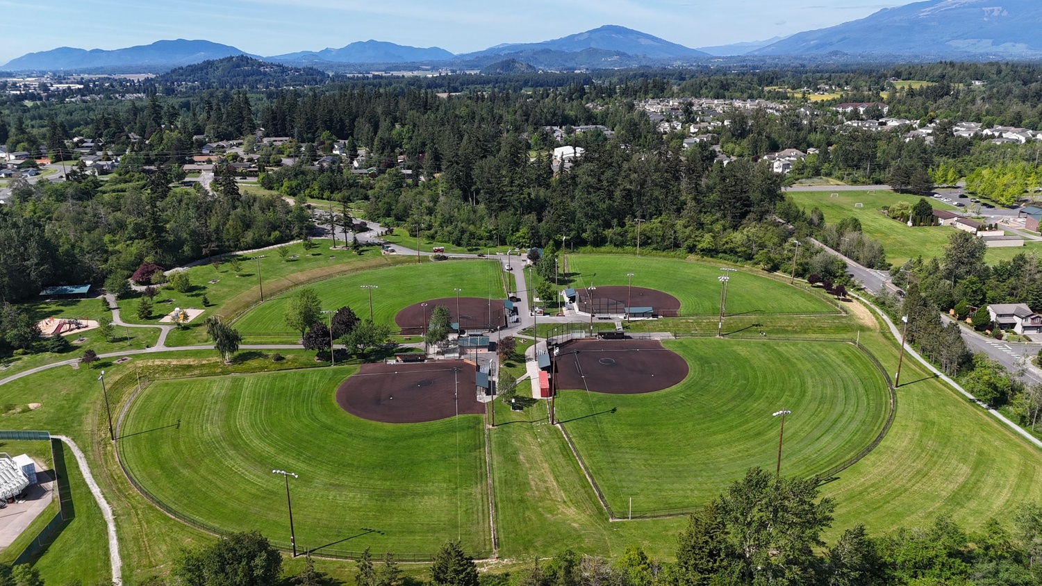 resized_softball_complex_1500 (1).jpg