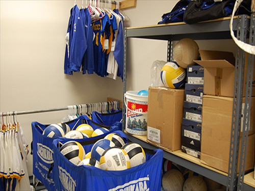 equipmentroom1