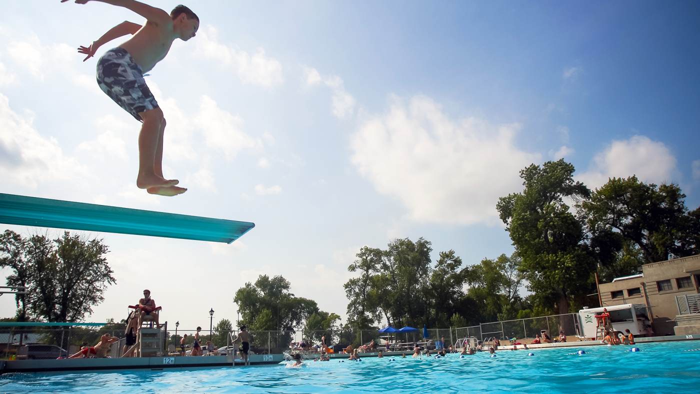 riverside park pool 3