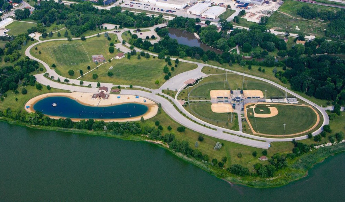 Ashwaubomay Park