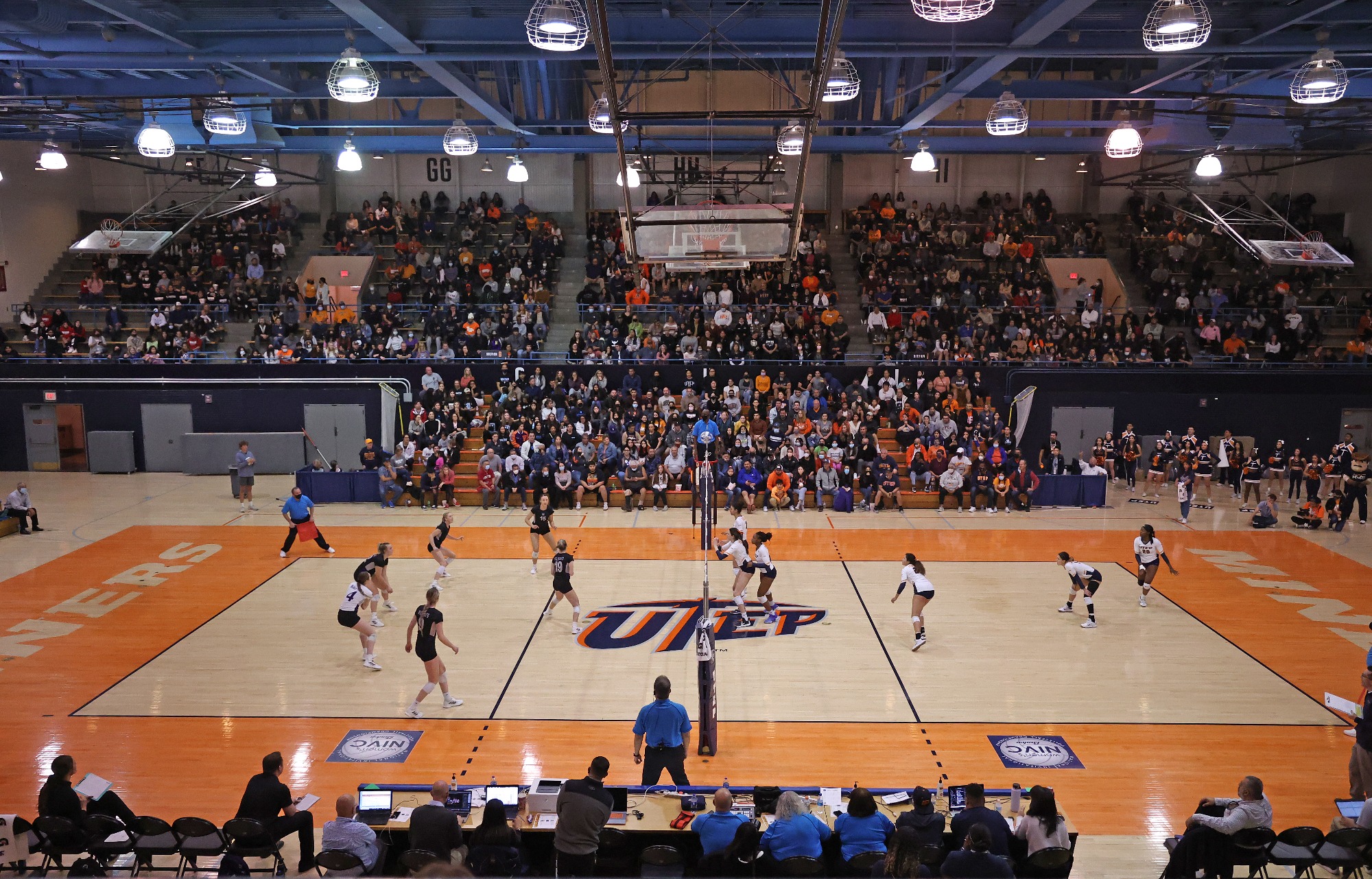 UTEP Memorial Gym game.jpeg