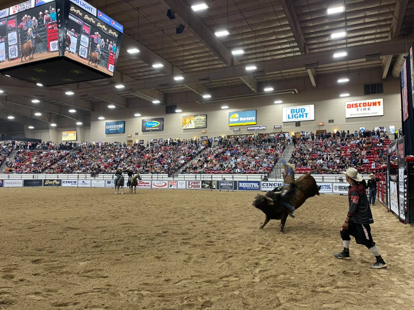 South Point Arena & Equestrian Center 1