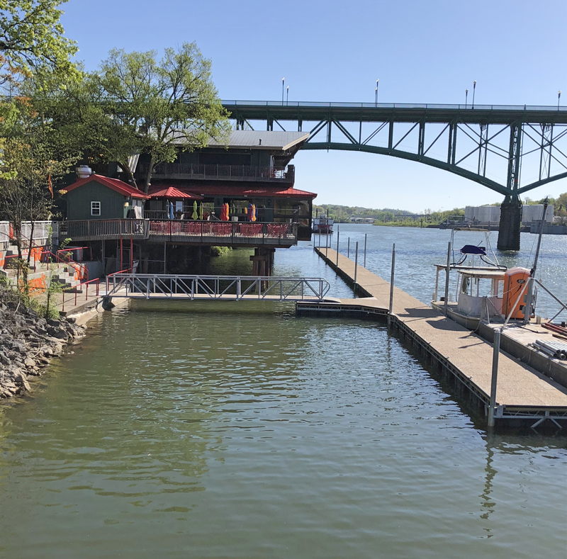 Volunteer Landing at Tennessee River 1