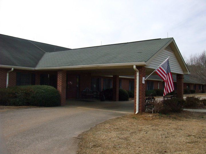 ParkviewRetirementCenter_Photos_01_Seniorly