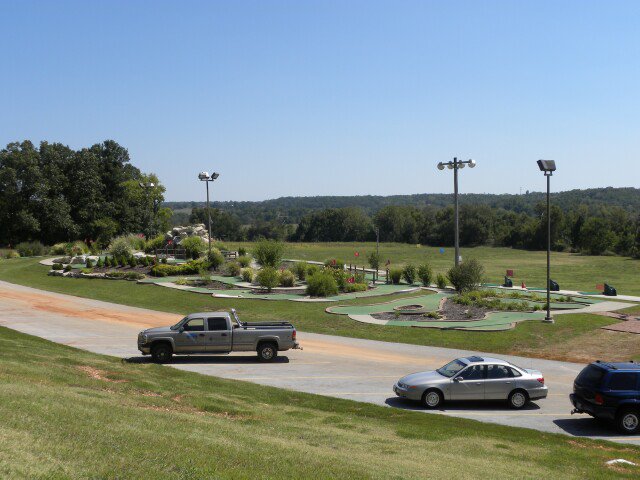 Swing Right, Mini Golf and Driving Range5