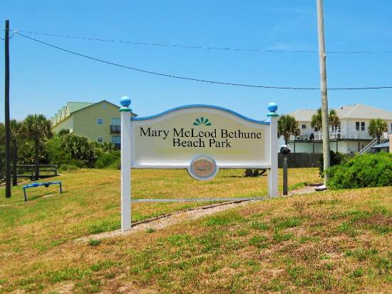 mary mcleod bethune beach park 6