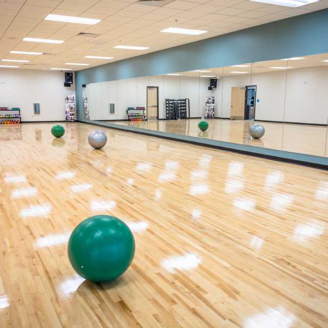 bow creek recreation center pool gym virginia beach.jpg
