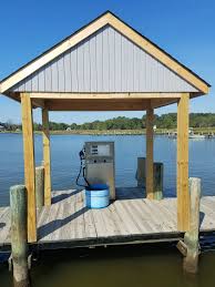 Len's Marina gas