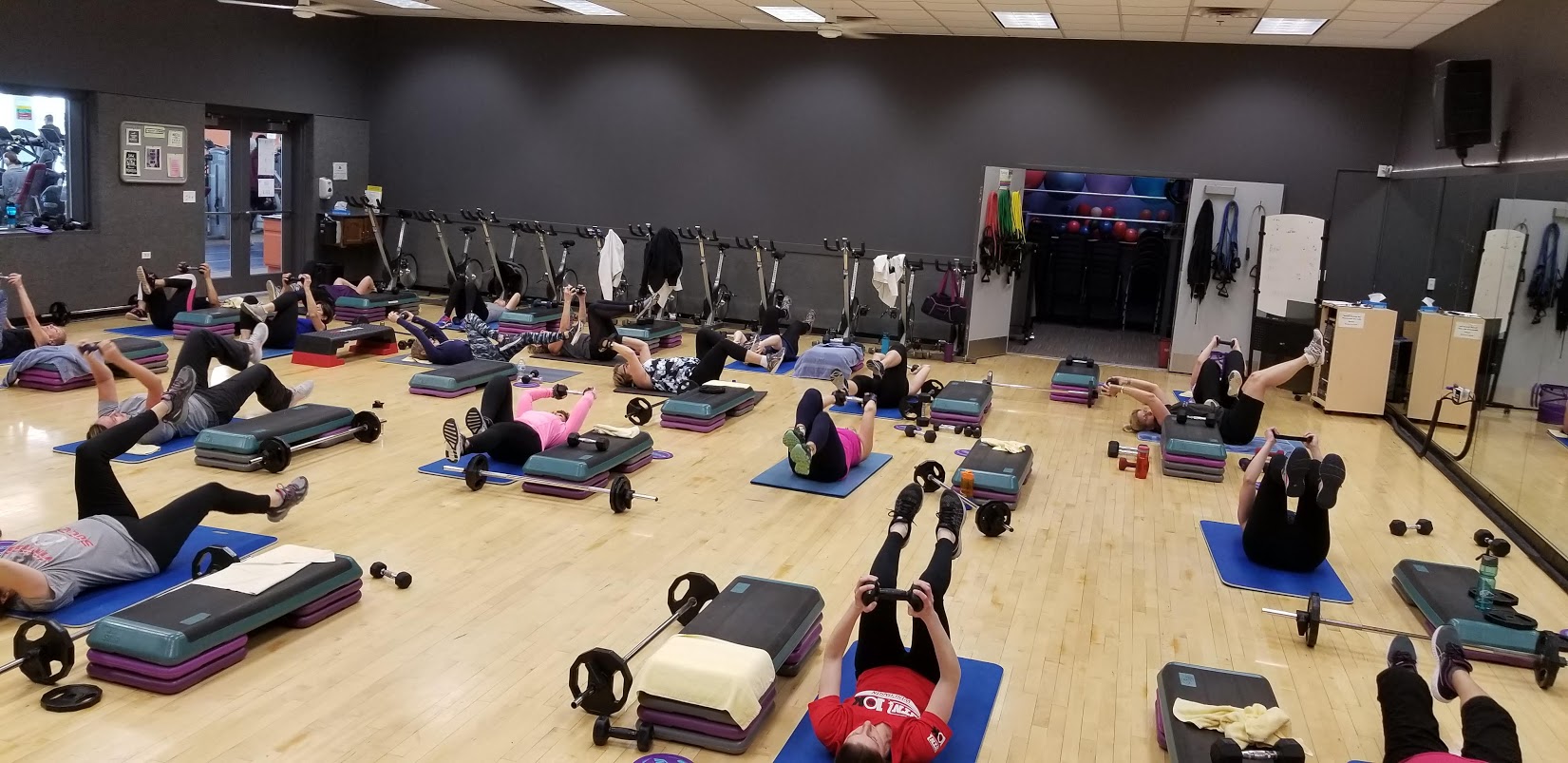 H-F Racquet & Fitness Club 3