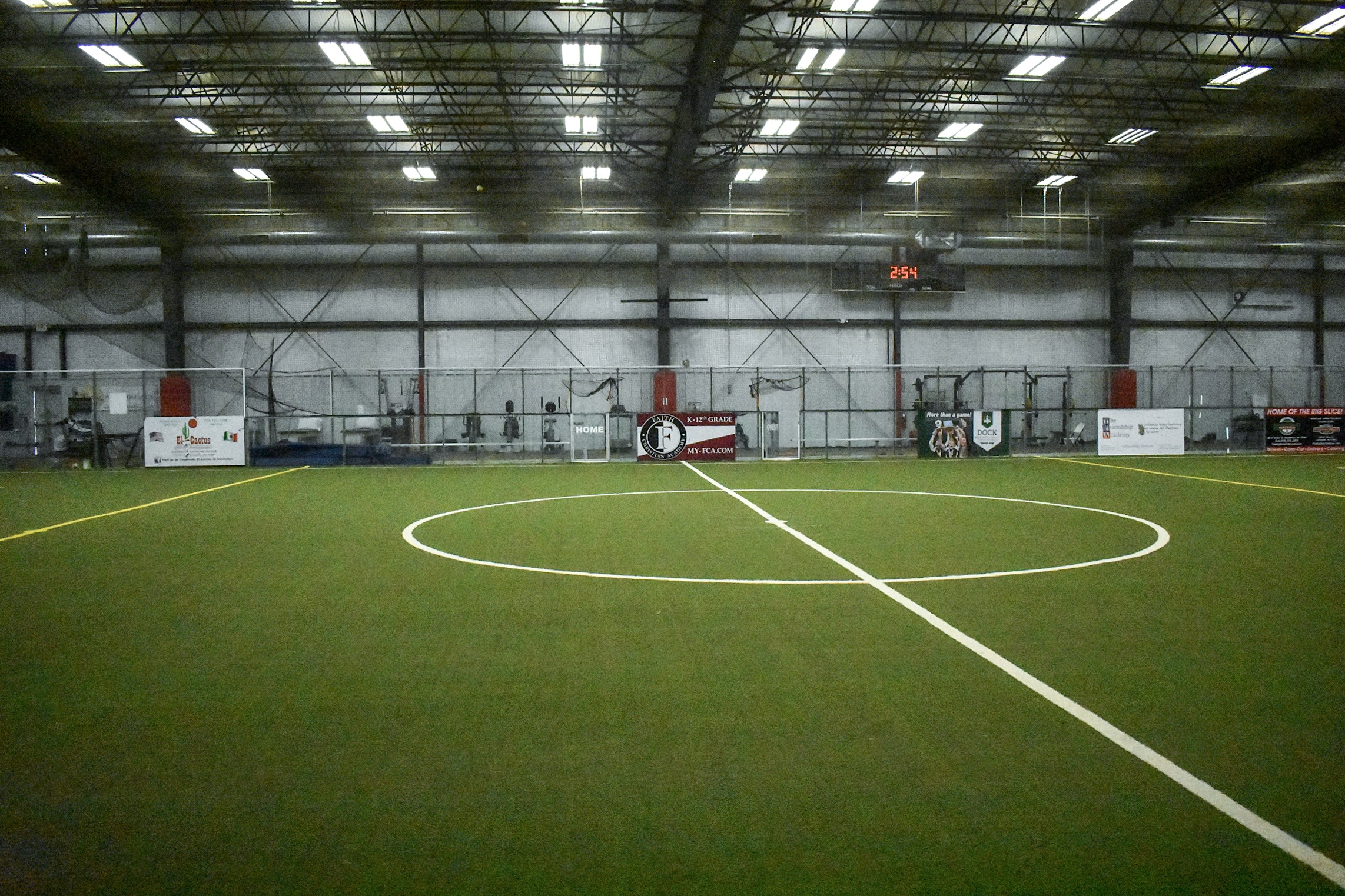 XL Sports World
