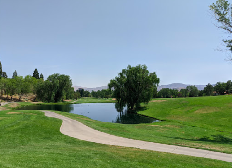 Lakeridge Golf Course 6