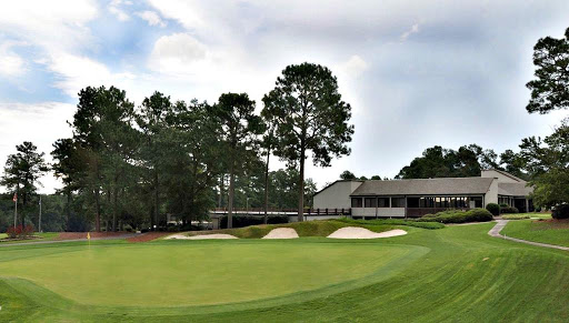 Houndslake Country Club 4