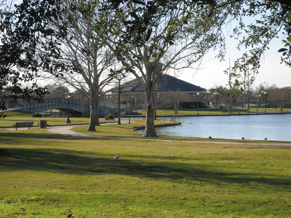 Lafreniere_Park_12