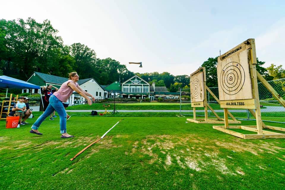 Splitting Edge Axe Throwing 4