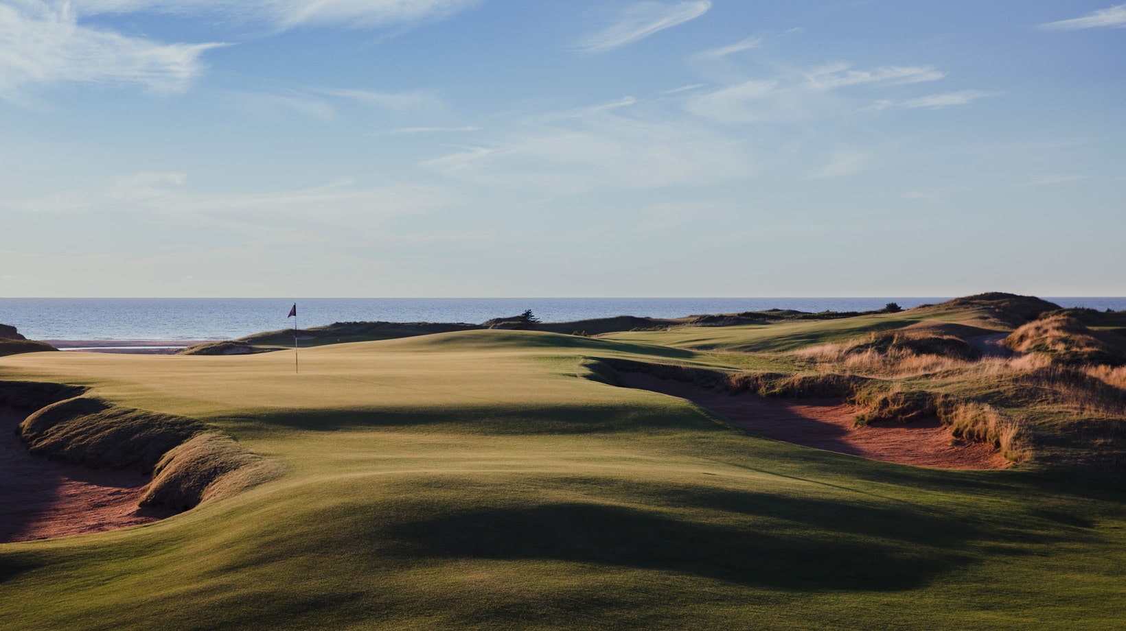 Cabot_Golf_Cabot-Cliffs-Page_Gallery_Hole-4-Cabot-Cliffs-Upper-Green-Jacob-Sjoman_LR.jpg
