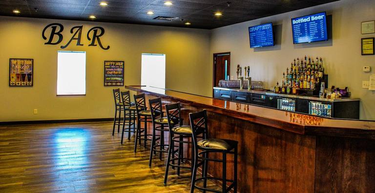 Gage-Bar-Photo-768x396