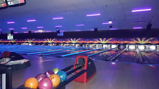 Bowlero Davie 5