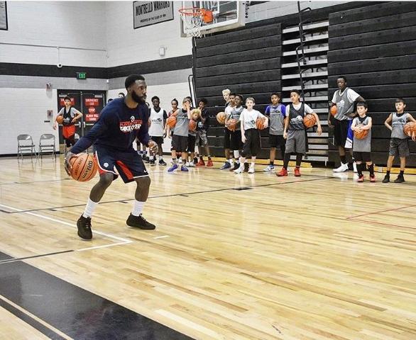 Pluto Basketball 2