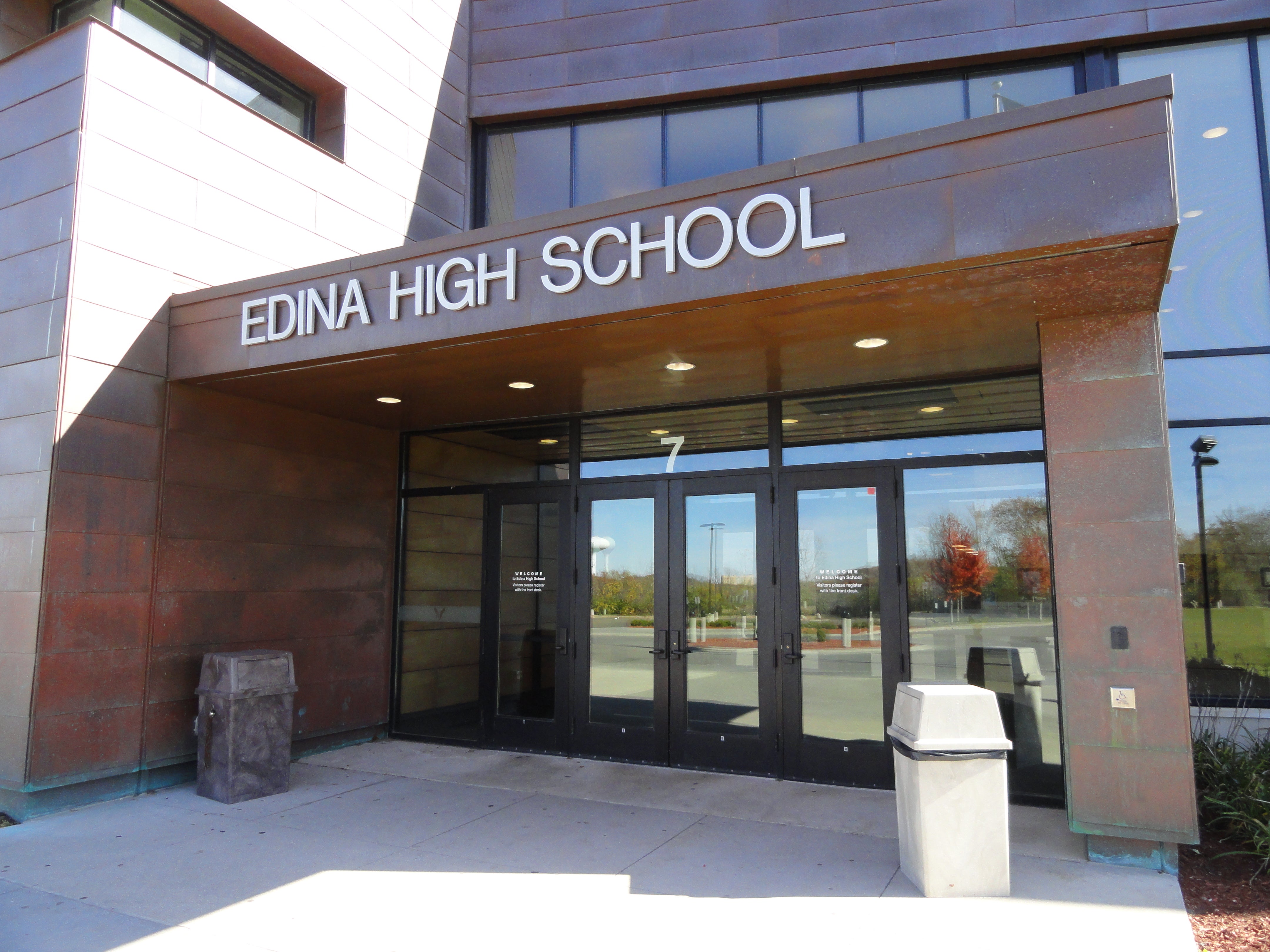 Eden 2