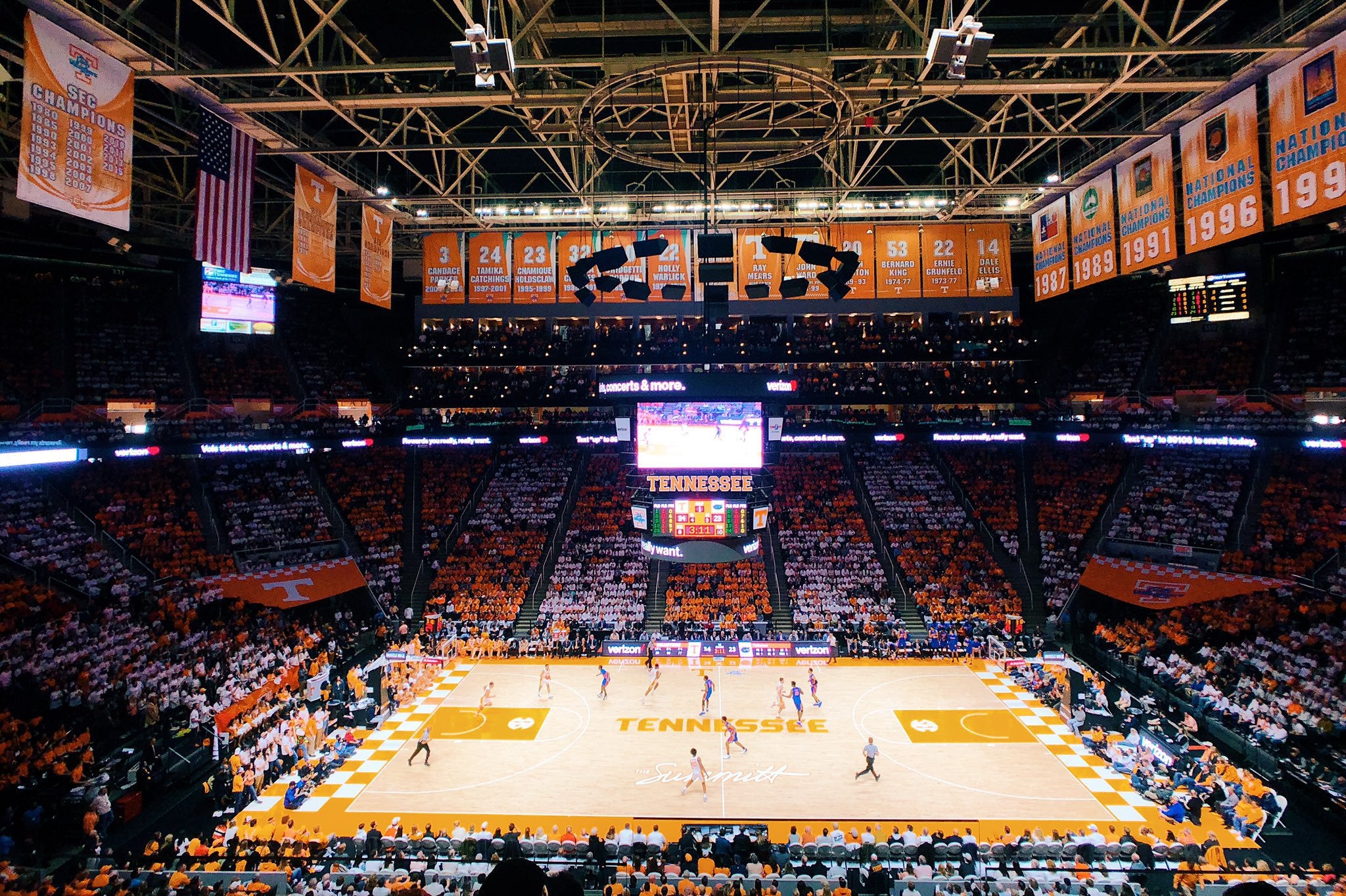thompsob basketball court