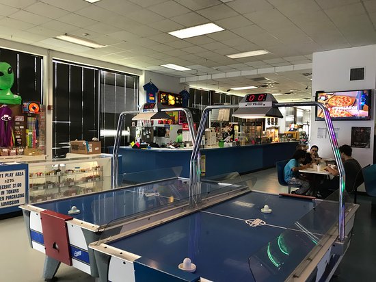 vince's sports center 3