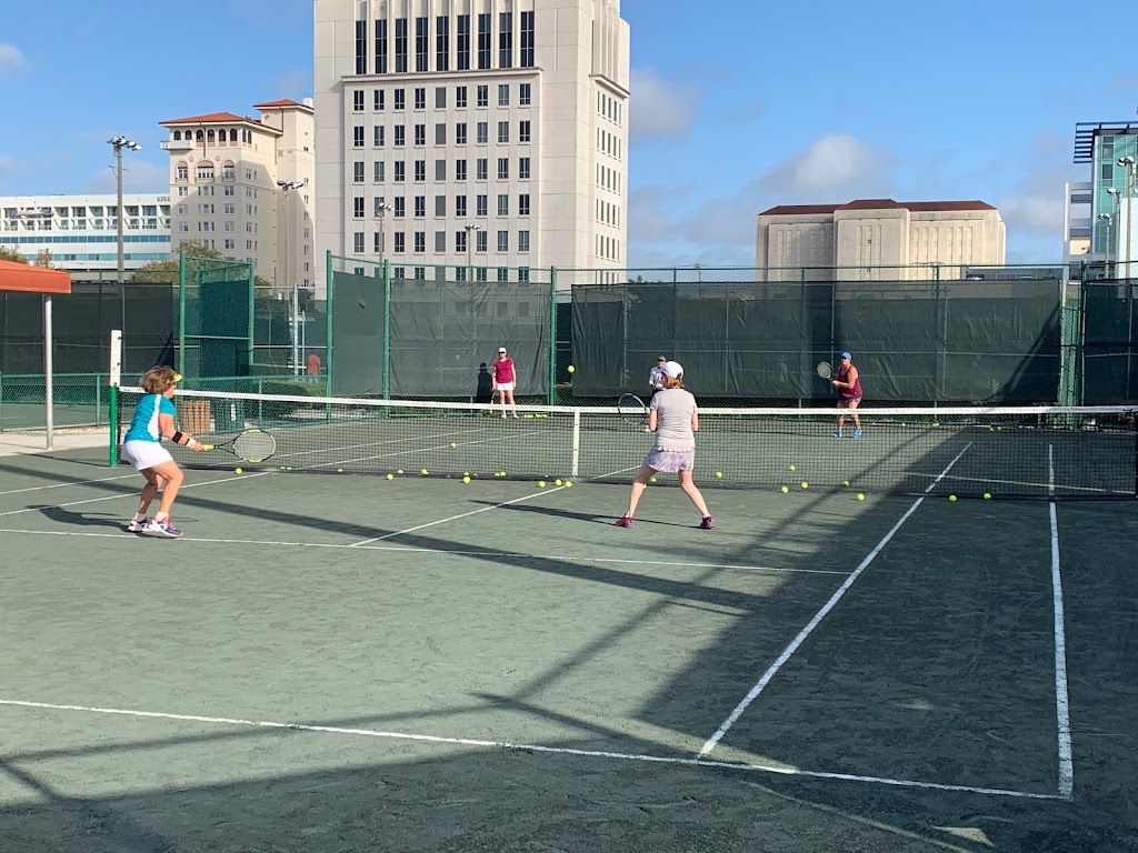 Payne Park Tennis Center4