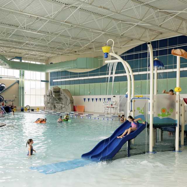 williams farm recreation center virginia beach pool.jpg