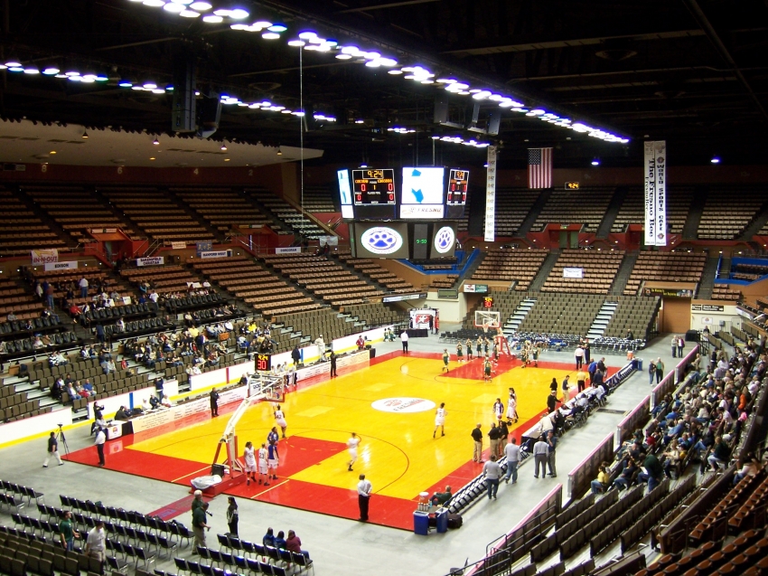 Fresno Convention & Entertainment Center - Selland Arena basketball