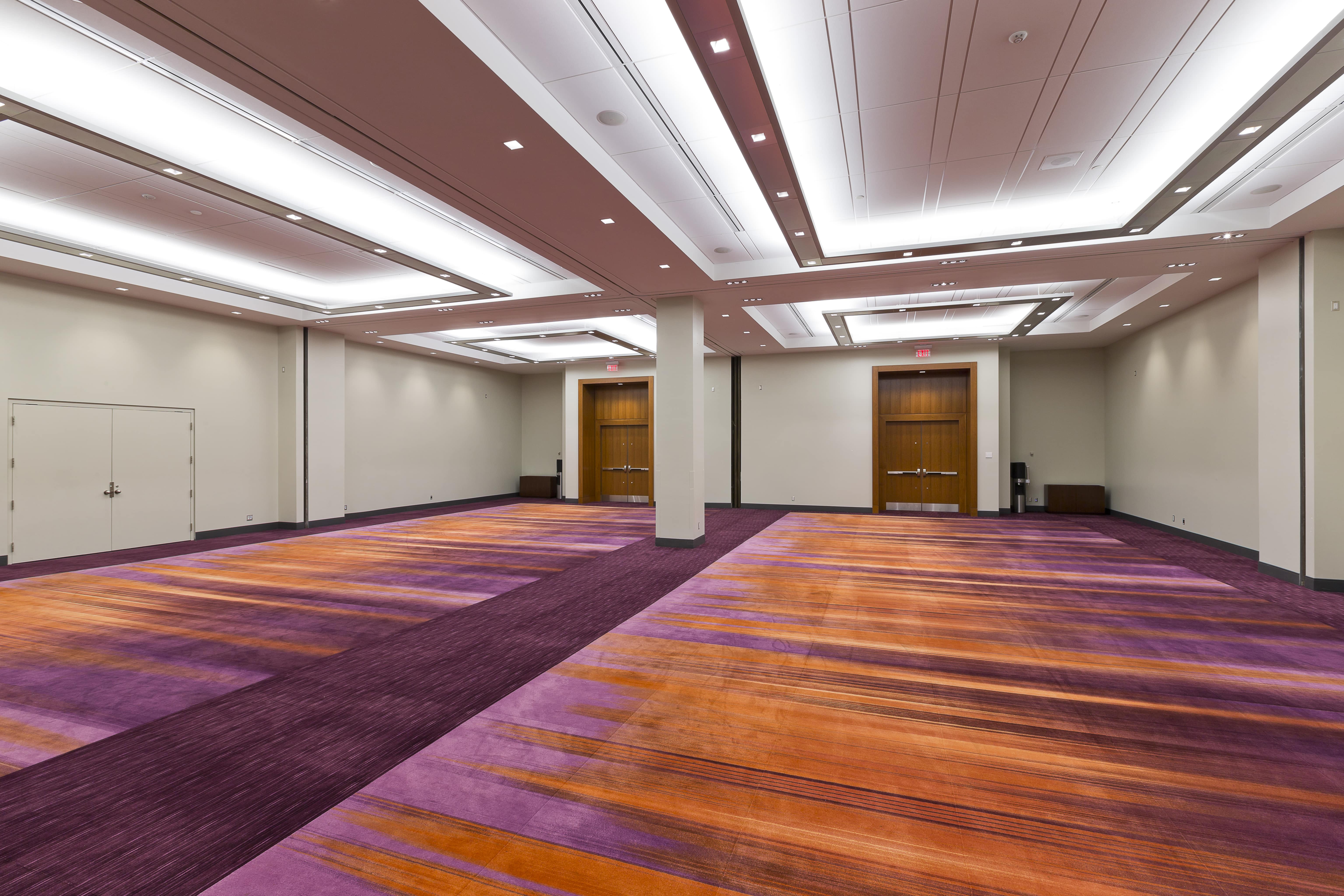 Rm202_empty_424U202-6-min.jpg