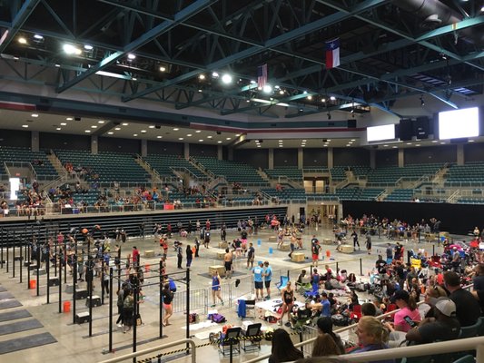 Leonard E. Merrell Center weightlifting.jpeg