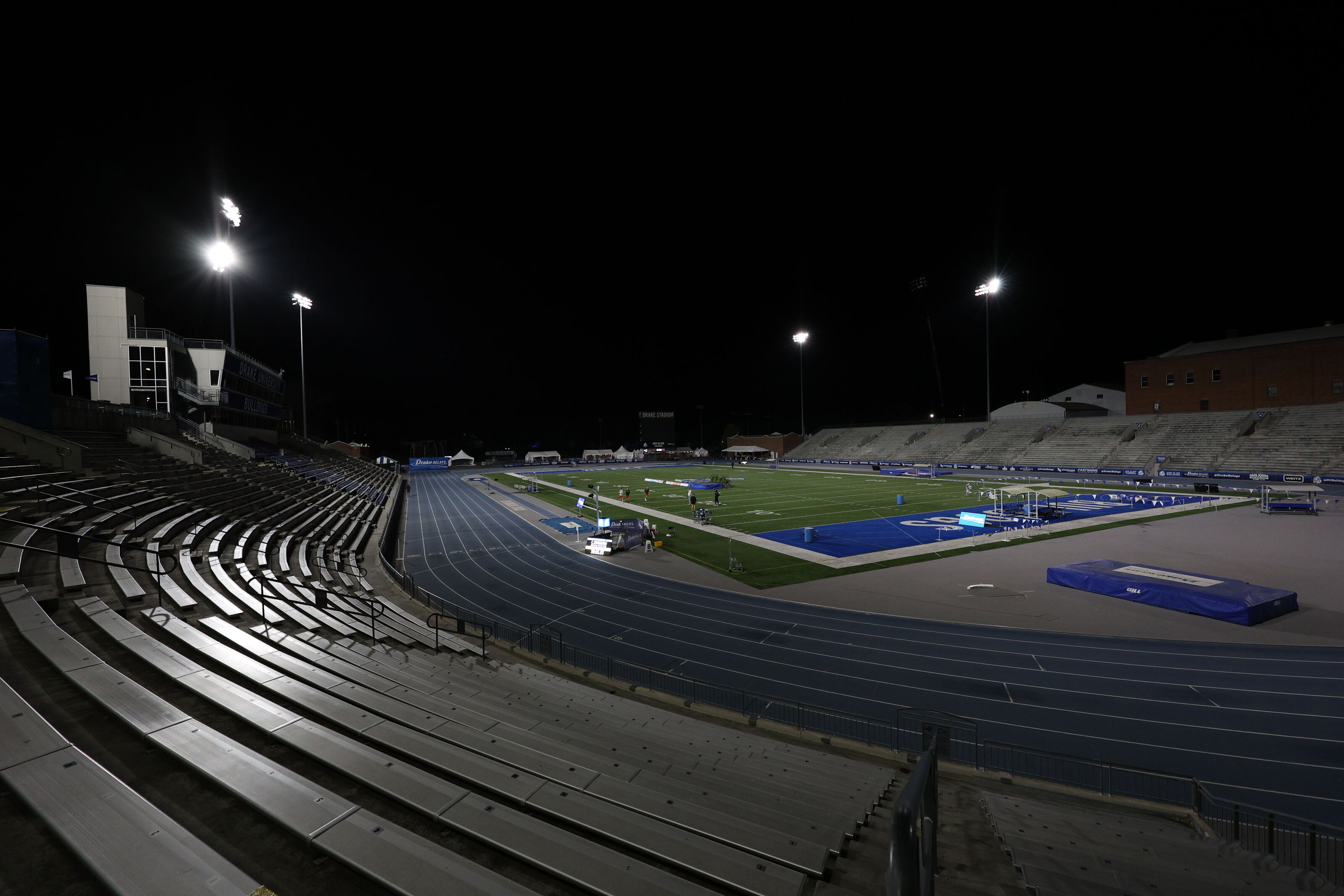Drake_Stadium4_optimized_2000.jpg