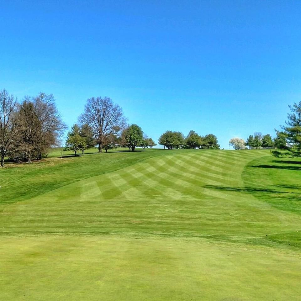 holly_hills_country_club_cover_picture