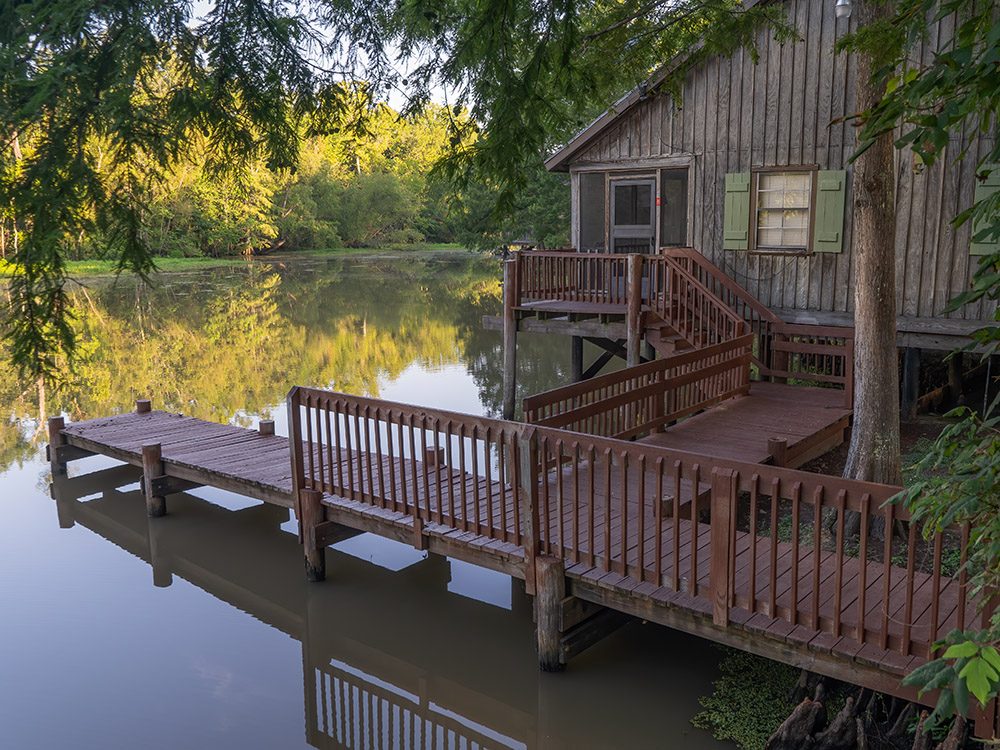 Lake_Fausse_Pointe_Cabin_1000x750.jpg