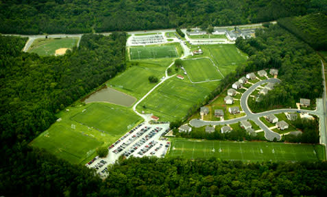 Striker Park2