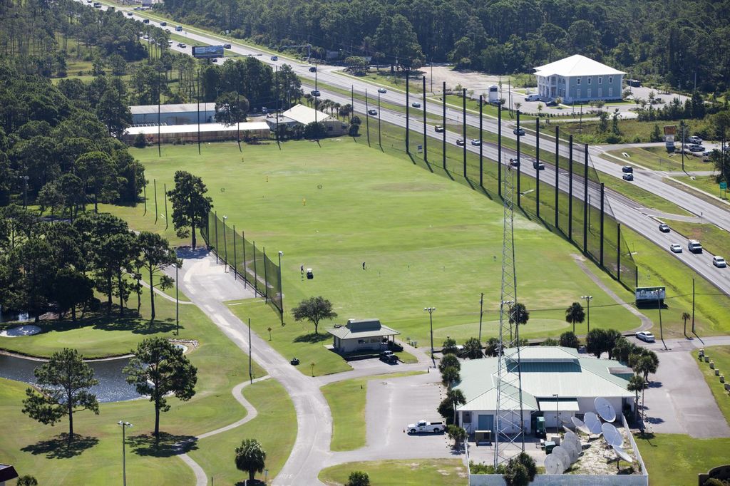 Holiday Golf Club