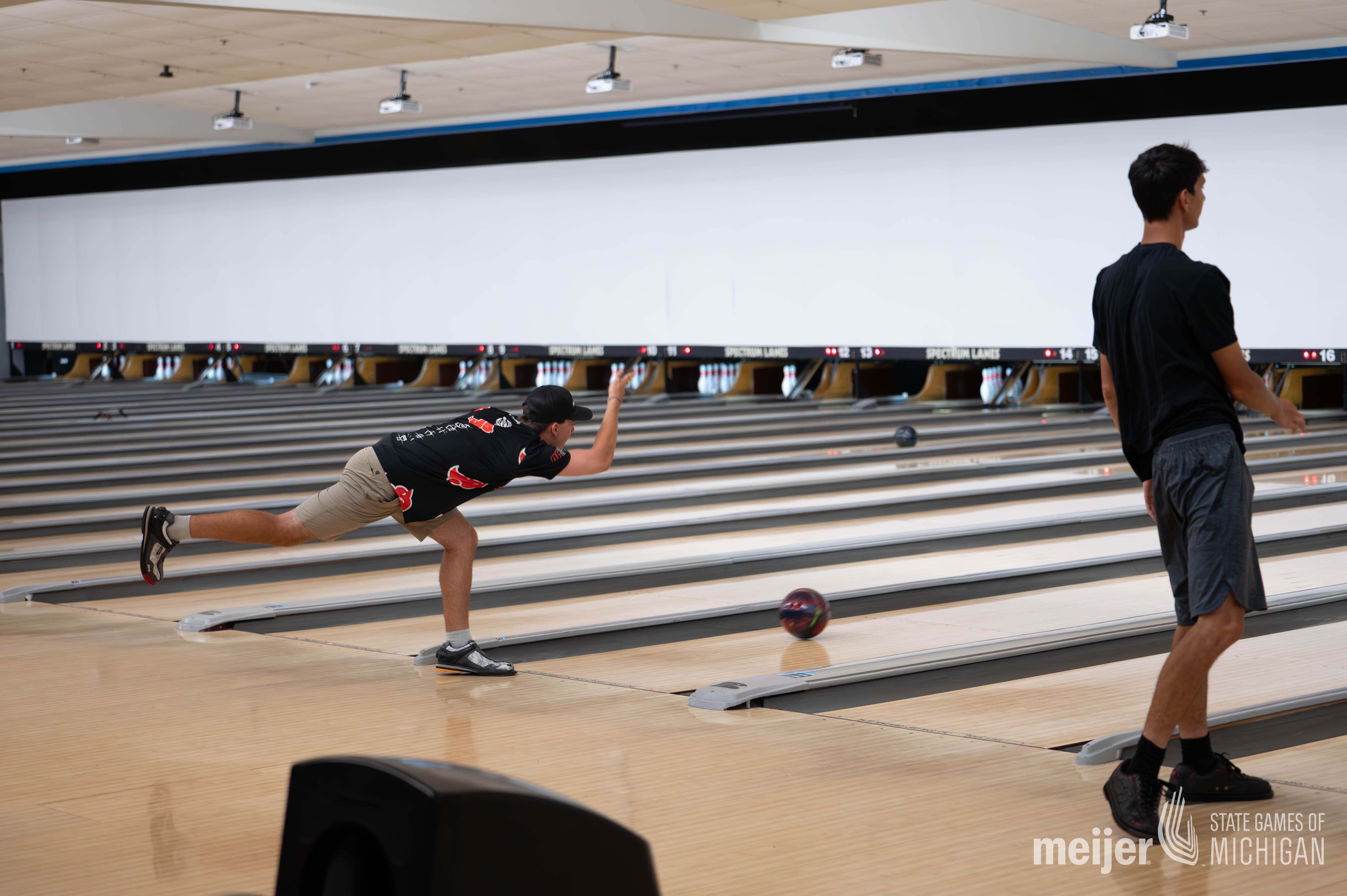 Bowling25-2.jpg