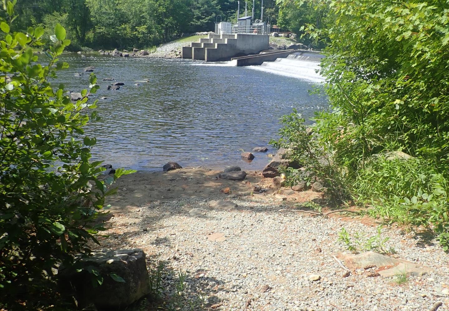 Starbuckville Dam3