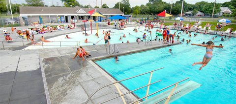 Highlands Aquatic Center3